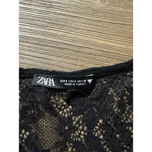Zara Black Lace Back Mini Dress V‑Neck thumbnail 5