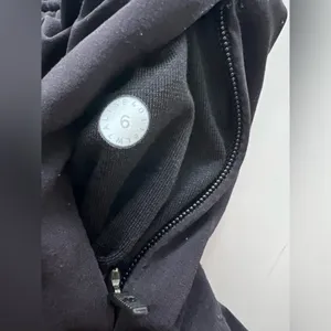 Lululemon black dot print Reversible shorts 6 thumbnail 6