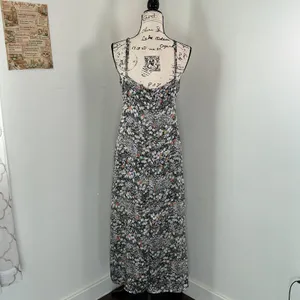 Prómesa Floral Ditsy Print Maxi Dress Black V-Neck Adjustable Strap XL Boho thumbnail 3