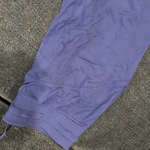 Lululemon joggers thumbnail 1