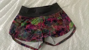 Speed Up Shorts Mid Rise 2" thumbnail 1