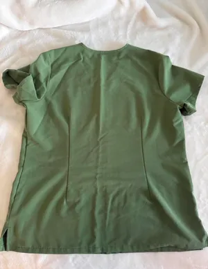 FIGS Green Scrub Top thumbnail 2