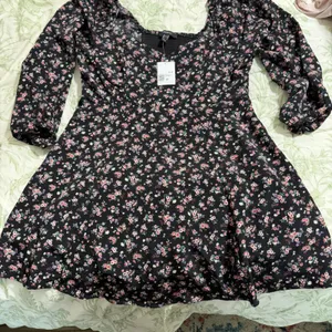 Forever‎ 21+ Floral Smocked Mini Dress 1X Black Long Sleeve Square Neck NWT thumbnail 4