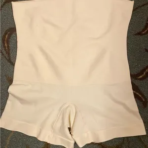 Shapermint Cream Shapewear for Seamless Comfort. Excellent condition. thumbnail 1