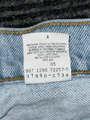 Vintage 90s Levi’s 950 Relaxed Orange Tab Mid Thigh Denim Shorts 5 / 25 USA Made thumbnail 5