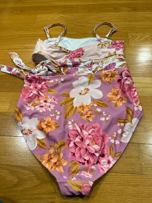 Kona sol floral one piece size medium. thumbnail 5