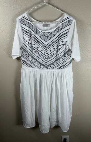 eShakti Dress Size Large White Boho Embroidered Short Sleeve Knee Length Summer thumbnail 1