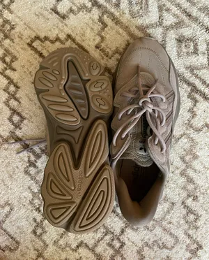 Adidas Sneakers thumbnail 5