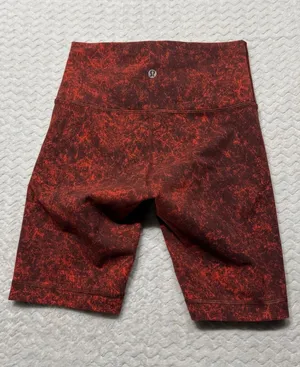 Lululemon Wunder High Rise Biker Shorts Red Lava Wash Size 4 LW7BR8S thumbnail 1