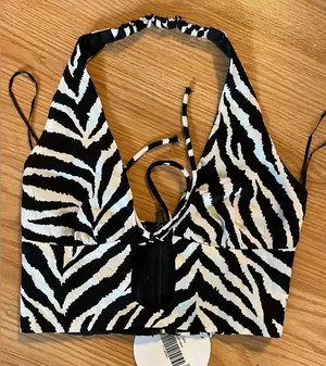 Princess Polly zebra Elaine top. Size 2‎ thumbnail 1