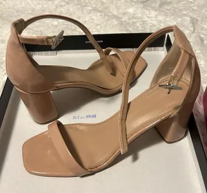 BCBGeneration Pre-owned Talia Sandal Heel, size 8. thumbnail 1