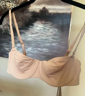 SKIMS SMOOTHING INTIMATES STRAPLESS BRA 34C NWT‎ color clay thumbnail 1