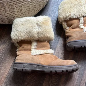 Uggs thumbnail 2