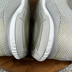 Adidas sneaker women’s size 9.5 thumbnail 6