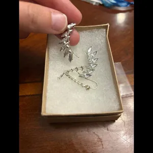 High fashion angel wings earring jewlery silver tone cute thumbnail 2