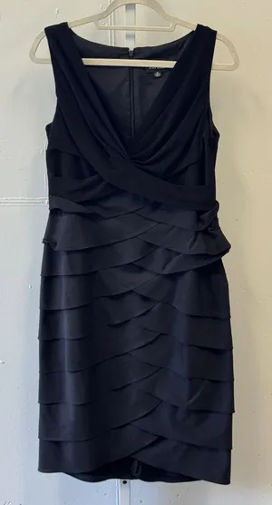 Adrianna Papell 2010s Tiered Ruffle Cocktail Dress Sleeveless V-Neck Size 12‎ thumbnail 1