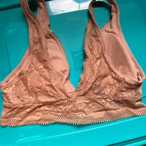 Aerie lace nude bra 💜 thumbnail 2