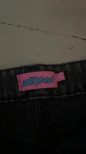 Raelynn Edikted Black Low-Rise Jeans Washed thumbnail 3
