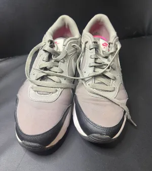 Nike Air Max SC Grey and Pink Sneakers thumbnail 1