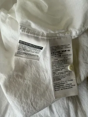 Levi’s V-Neck White Shirt XS 3/4 Sleeves thumbnail 9