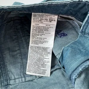 Levi's Relaxed Fit Pleated Light Blue Jeans Size 24 NWT thumbnail 9