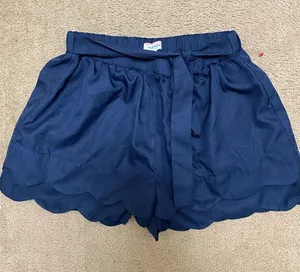 Andree by Unit Tied Together Scalloped Shorts Boutique Size Large thumbnail 1