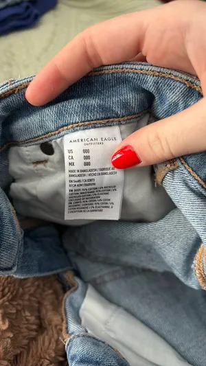 American Eagle Outfitters Mom Shorts thumbnail 3