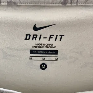 FINAL MARKDOWN Nike long sleeved top medium thumbnail 3