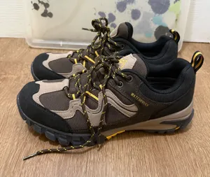 CC-Los Waterproof Women’s Hiking Shoes Size 39 (us-8.5) thumbnail 1