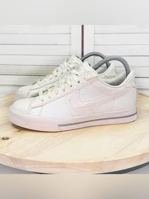 Nike Sweet Classic Perforated Leather Low Top Sneakers White Pink 7.5 354496-110 thumbnail 3