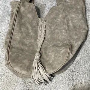 DV by‎ Dolce Vita Large Gray Taupe Fringe Hobo Bag thumbnail 11