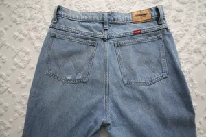 High-Rise Straight Wrangler Jeans thumbnail 5