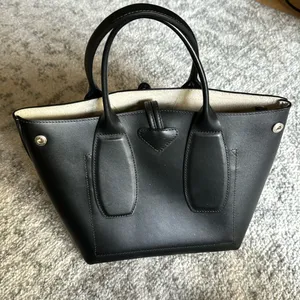 Longchamp LE ROSEAU S HANDBANG Black - Leather thumbnail 1