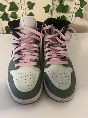 Jordan 1 Mid Dutch Green thumbnail 3