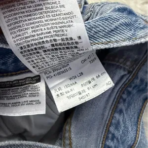 Levi’s 501 S Original Fit Jeans Size 26 / 2 Distressed Light Wash Straight Leg thumbnail 5