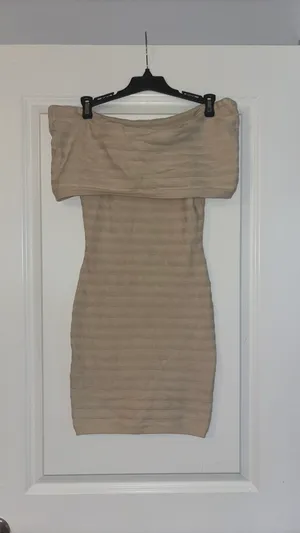 American Threads Stassi Off the Shoulder Bodycon Mini Dress thumbnail 4