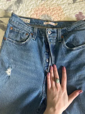 Levi's Ribcage Straight Ankle Jeans thumbnail 4