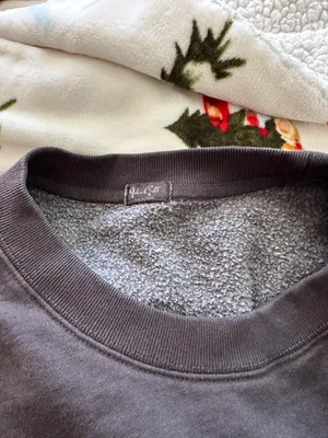 Crewneck thumbnail 2