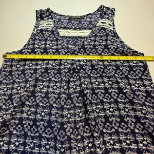Papermoon Navy Blue White Geometric Print Lace Inset Sleeveless XS V-Neck Shirt thumbnail 9