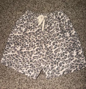 Aerie shorts thumbnail 1