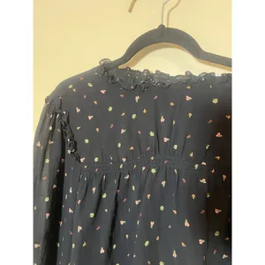 Sanctuary Anthropologie Women Top L Black Floral Ruffle Lined Smocked Blouse thumbnail 5