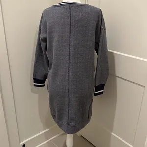 NWT Vineyard Vines Varsity Sweatshirt Dress Sz L thumbnail 10
