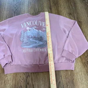 Hollister Vancouver British Columbia Graphic Sweatshirt Mauve Pink Womens Medium thumbnail 7