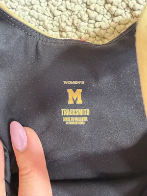 Tracksmith Turnover crop top size medium Tan thumbnail 4