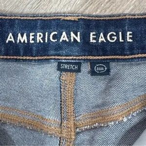 American Eagle Mom Jeans Women 2 Short Blue Tapered Leg High Rise Stretch Y2K‎ thumbnail 10