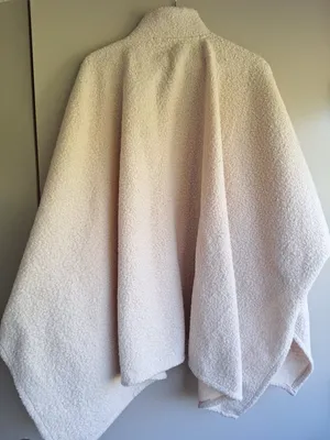 NWT MARC NEW YORK Andrew Marc Cozy Sherpa Fleece Toggle Poncho Cape Jacket Cream thumbnail 4