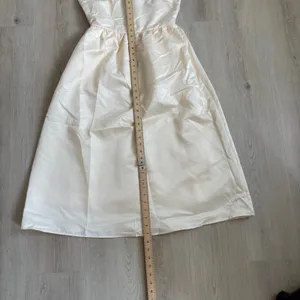 Cider NWT Women's Vintage Style Cream Satin Midi Dress Scoop Embellished Neck S thumbnail 13