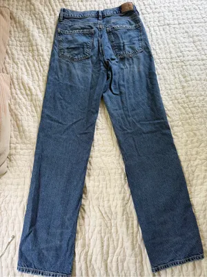 Low Rise Straight-Leg Blue Jeans thumbnail 2