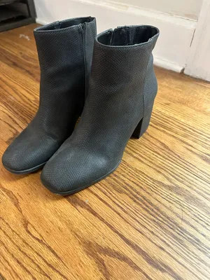 Black Ankle Boots Size 9 thumbnail 3