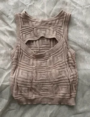 Women’s Tan Knitted Cropped Sweater thumbnail 1